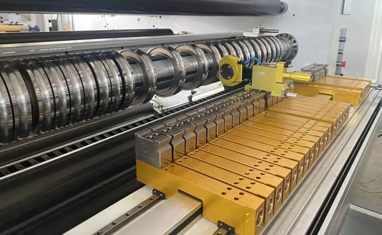 Automatic blade set -- air knife